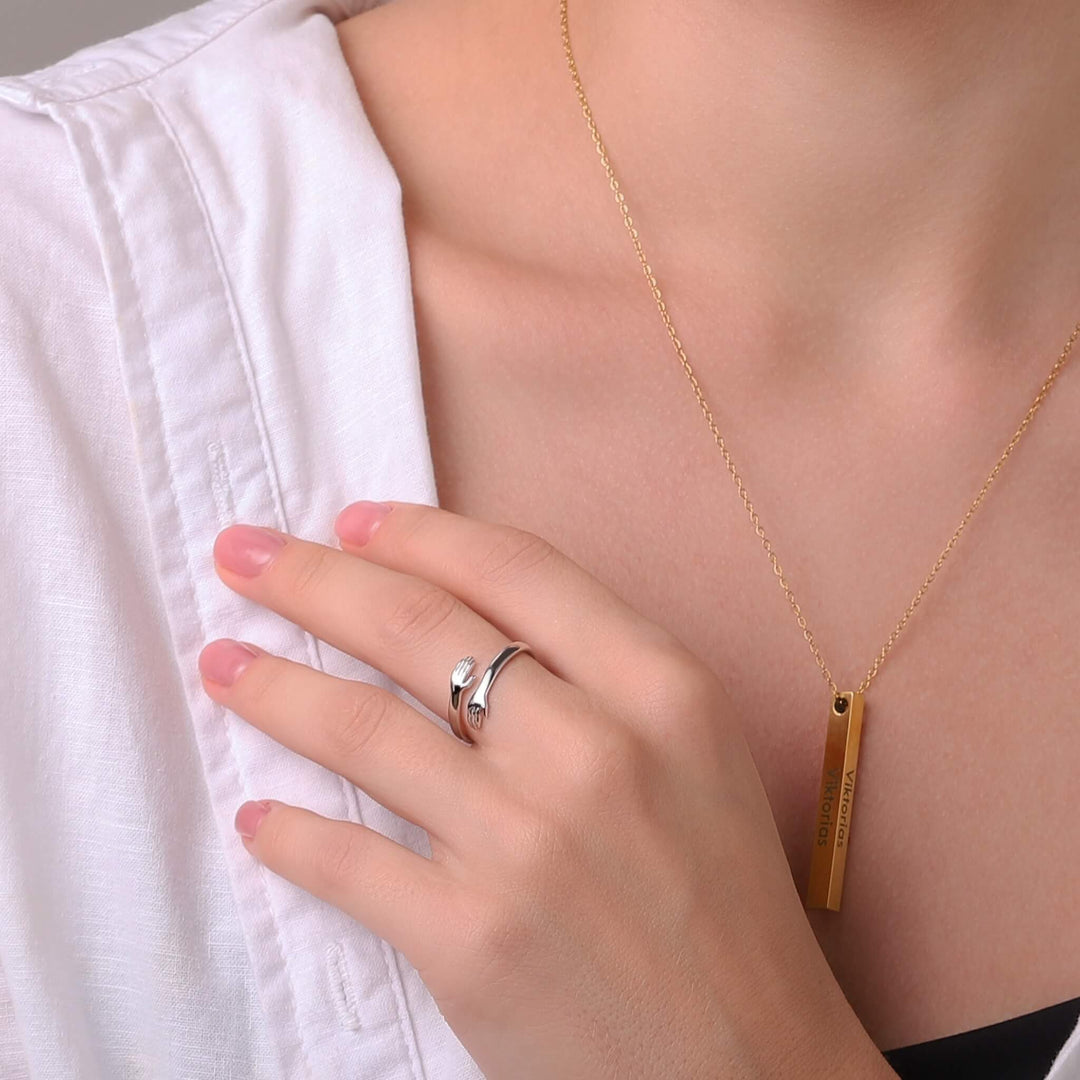 Aurelia Hug Ring